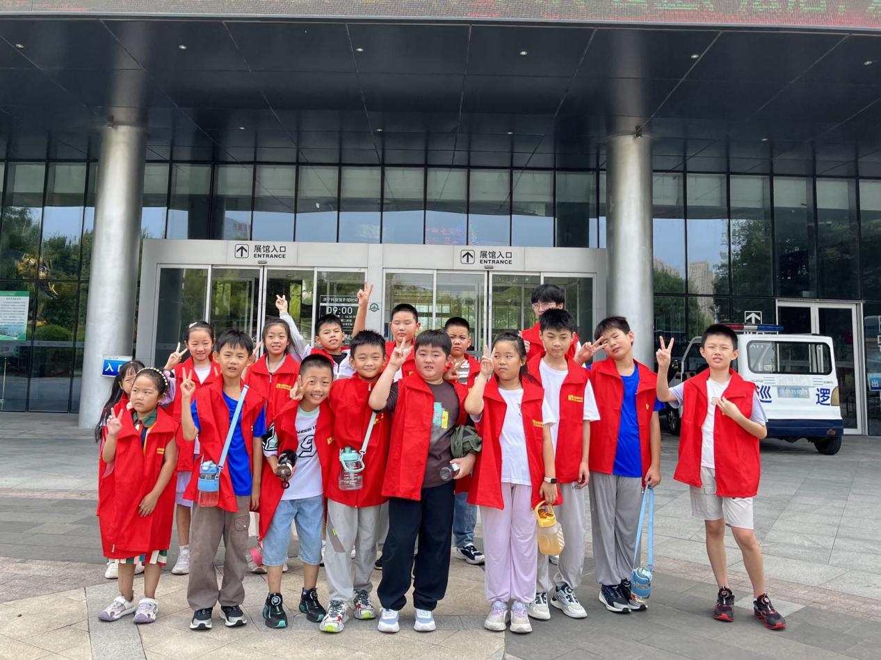 �옷����� ��ؓ(f��)�����С�---- ������˾2024�����چT����Ů�����йܰ��A�M�Y(ji��)�I(y��)